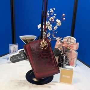Michael Kors Pouch Trio Wristlet - Oxblood/Red
